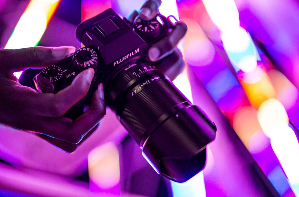 Tokina ATX-M 23 mm f/1.4 X i ATX-M 33 mm f/1.4 X - niedrogie obiektywy z autofokusem do Fujifilm X