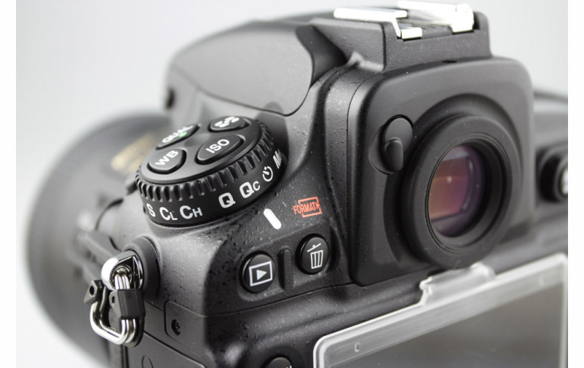 Nikon D810 tryb cichych zdjęć seryjnych