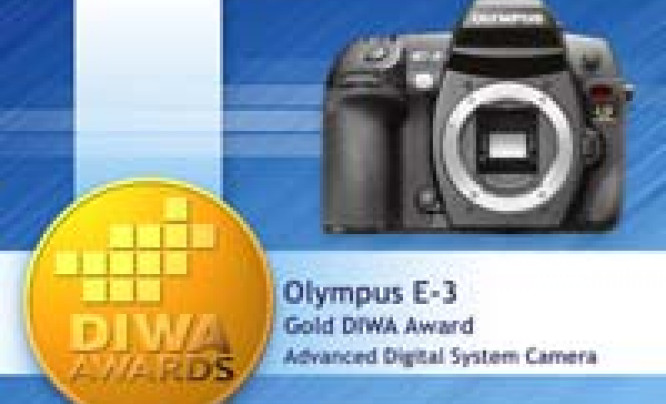 Profesjonalna lustrzanka Olympus E-3 otrzymuje Złoty Medal DIWA