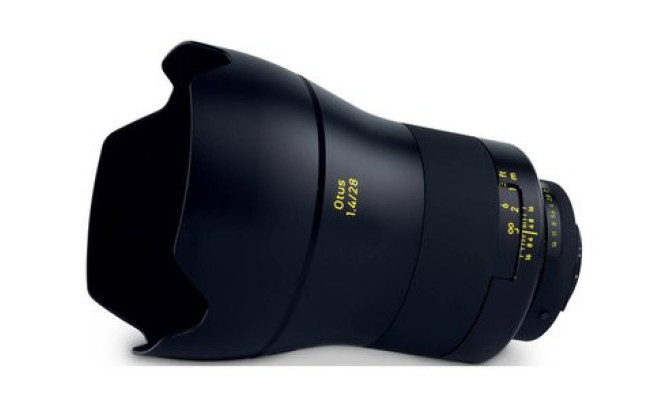  Zeiss Otus 28 mm f/1.4 Lens zaprezentowany