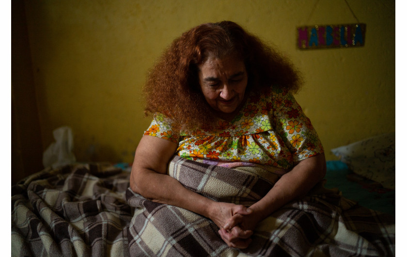 I miejsce w kategorii LUDZIE - fot. Mariusz Janiszewski, „National Geographic”
Meksyk. Mimo że prostytucja w Meksyku jest legalna, kobiety zajmujące się tą profesją żyją w skrajnej biedzie. W stolicy powstał pierwszy na świecie ośrodek dla emerytowanych prostytutek. Na zdjęciu: religia dla tych kobiet jest ważną częścią życia.
Styczeń 2019