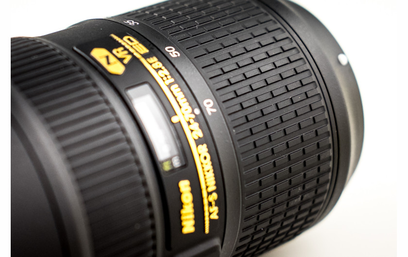 Nikon AF-S Nikkor 24-70 mm f/2.8 ED VR - pierścień zmiany ognikowej